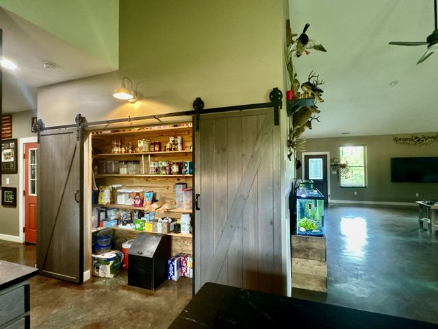 330 Durwachter Rd, Dover, TN 37058