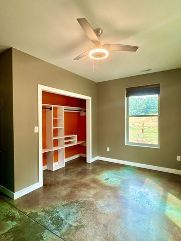 330 Durwachter Rd, Dover, TN 37058