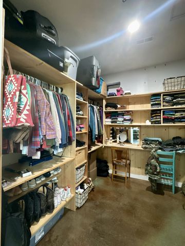 330 Durwachter Rd, Dover, TN 37058