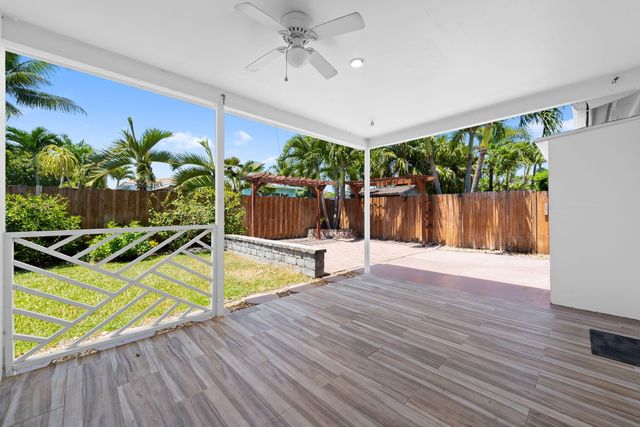 4751 NE 2nd Avenue, Oakland Park, FL 33334