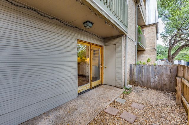 620 S 1st ST 103, Austin, TX 78704