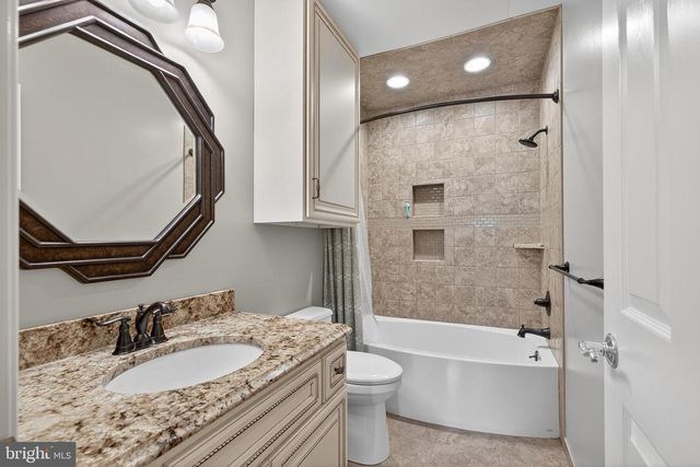 44 SUNRISE CIR, Denver, PA 17517
