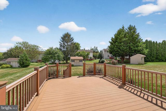 44 SUNRISE CIR, Denver, PA 17517