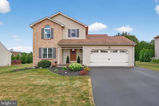 44 SUNRISE CIR, Denver, PA 17517