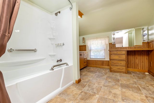 601 N Van Buren Street, Bay City, MI 48708
