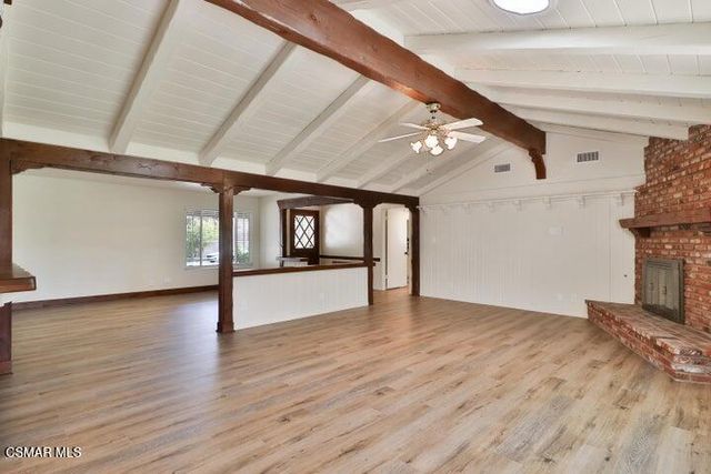 2379 Welcome Court, Simi Valley, CA 93063