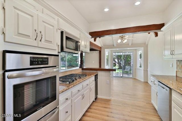 2379 Welcome Court, Simi Valley, CA 93063