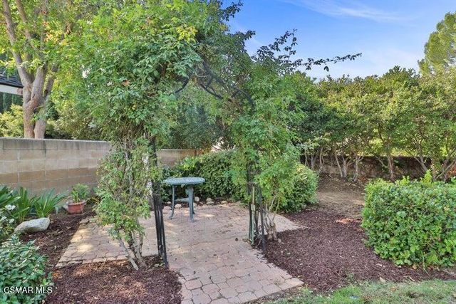 2379 Welcome Court, Simi Valley, CA 93063