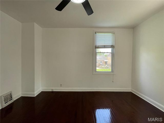 7214 Saint Elmo Avenue, Maplewood, MO 63143