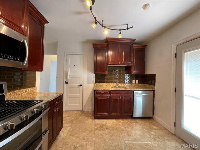 7214 Saint Elmo Avenue, Maplewood, MO 63143