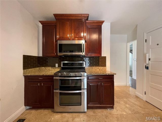 7214 Saint Elmo Avenue, Maplewood, MO 63143