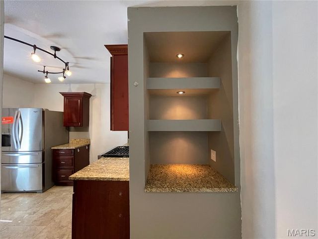 7214 Saint Elmo Avenue, Maplewood, MO 63143