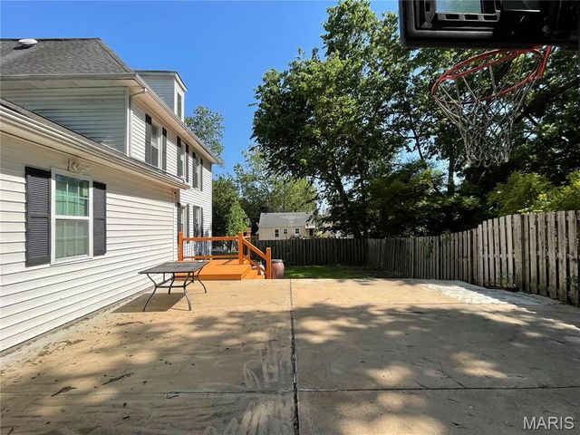7214 Saint Elmo Avenue, Maplewood, MO 63143