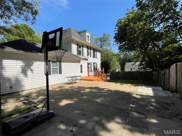 7214 Saint Elmo Avenue, Maplewood, MO 63143