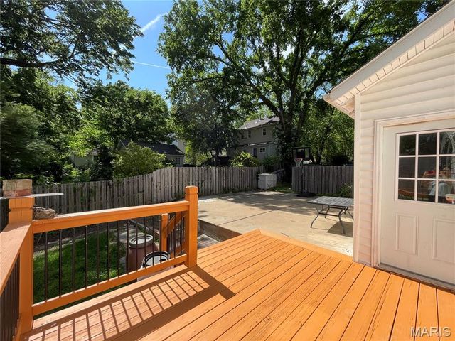 7214 Saint Elmo Avenue, Maplewood, MO 63143