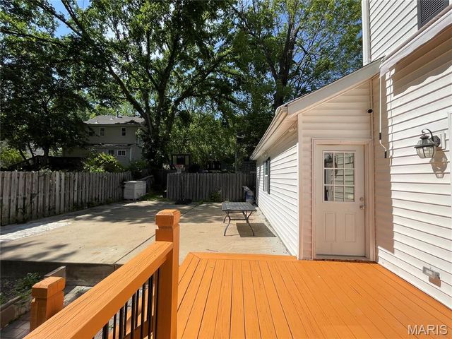 7214 Saint Elmo Avenue, Maplewood, MO 63143