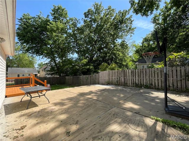 7214 Saint Elmo Avenue, Maplewood, MO 63143