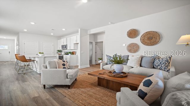 877 Sanctum St, Ridgeland, SC 29936