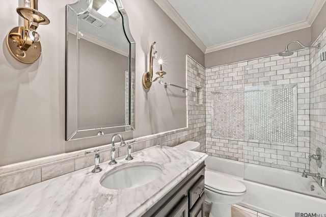 3236 Gilbert Dr, Baton Rouge, LA 70809