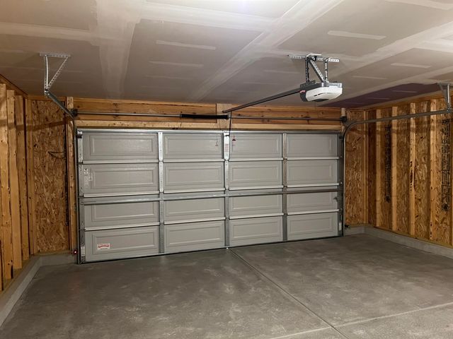 8616 Madison Street, Merrillville, IN 46410