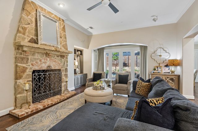 5880 Shady Oaks Drive, Frisco, TX 75034