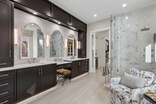 5880 Shady Oaks Drive, Frisco, TX 75034