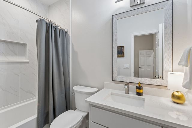5880 Shady Oaks Drive, Frisco, TX 75034