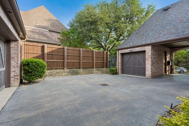 5880 Shady Oaks Drive, Frisco, TX 75034