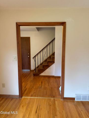 4004 Lynwood Court, Guilderland, NY 12303