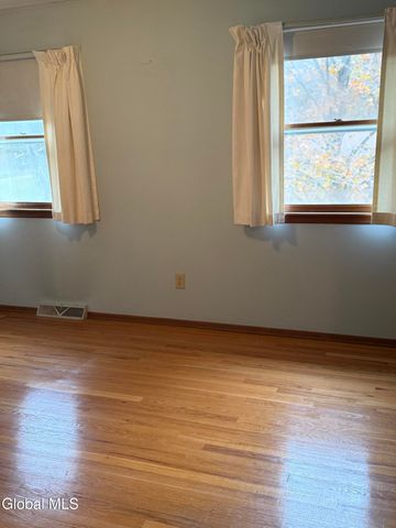 4004 Lynwood Court, Guilderland, NY 12303