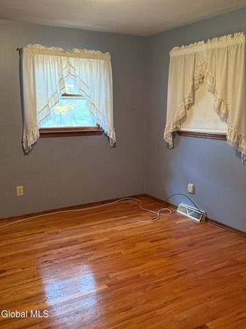 4004 Lynwood Court, Guilderland, NY 12303