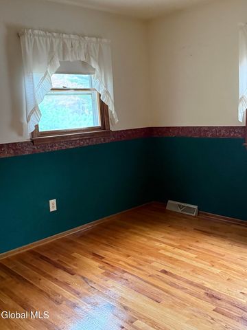 4004 Lynwood Court, Guilderland, NY 12303