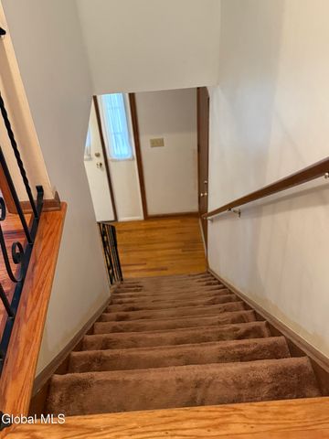 4004 Lynwood Court, Guilderland, NY 12303