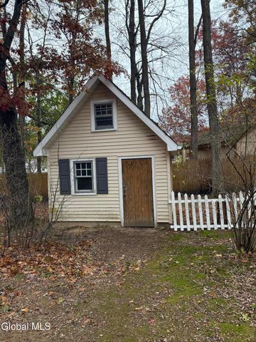 4004 Lynwood Court, Guilderland, NY 12303