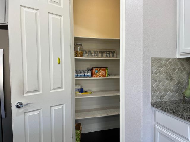 1015 Oak Brook Way, Gilroy, CA 95020