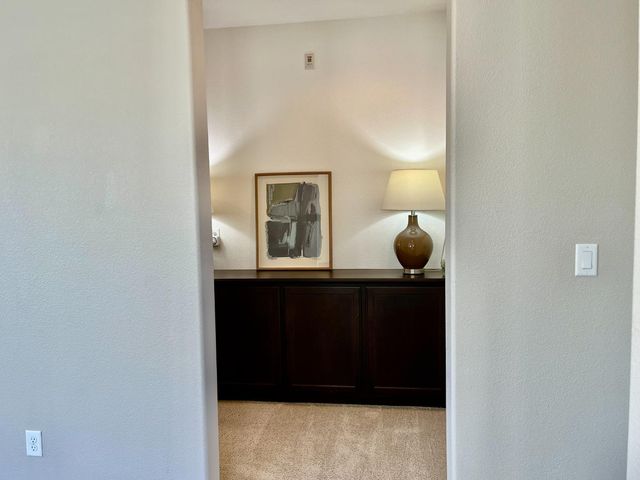 1015 Oak Brook Way, Gilroy, CA 95020