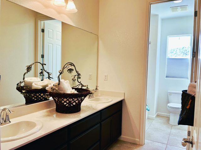 1015 Oak Brook Way, Gilroy, CA 95020