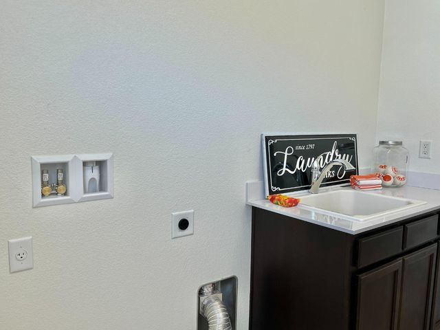 1015 Oak Brook Way, Gilroy, CA 95020