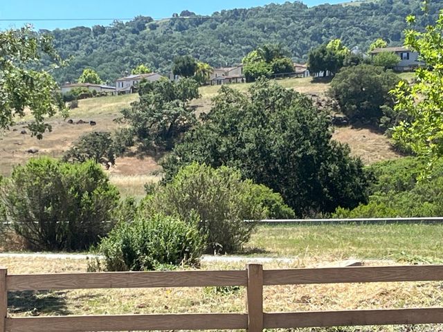 1015 Oak Brook Way, Gilroy, CA 95020