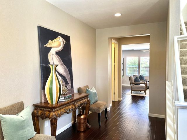 1015 Oak Brook Way, Gilroy, CA 95020
