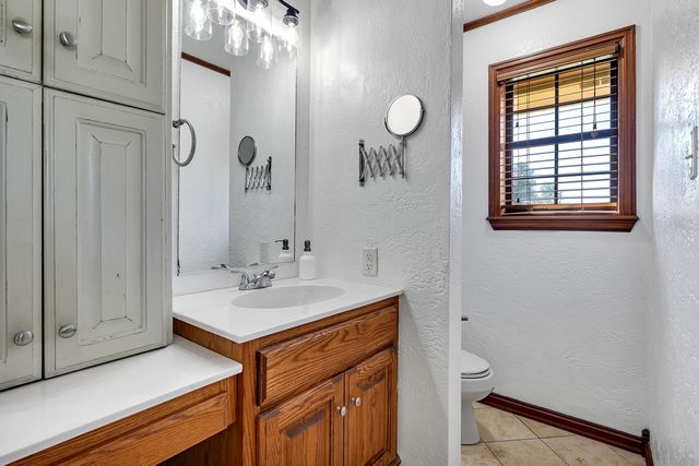 5896 Nuthatcher Rd, Gilmer, TX 75645