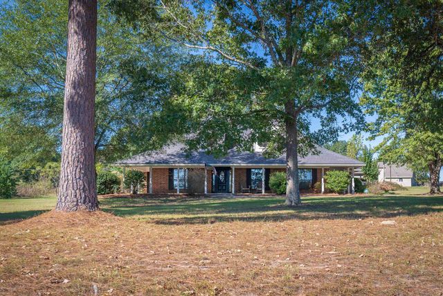 5896 Nuthatcher Rd, Gilmer, TX 75645
