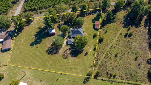 5896 Nuthatcher Rd, Gilmer, TX 75645