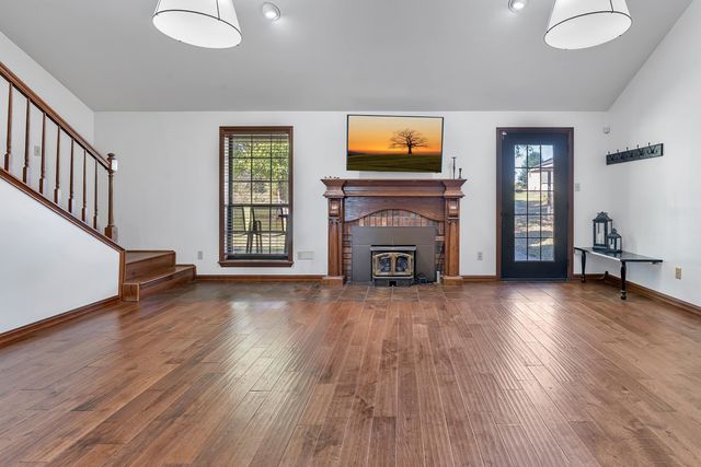 5896 Nuthatcher Rd, Gilmer, TX 75645