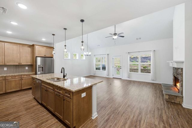 608 Spring Water, Waleska, GA 30183