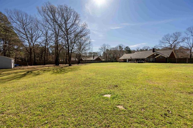 279 Rocking Chair Rd., Kilgore, TX 75662