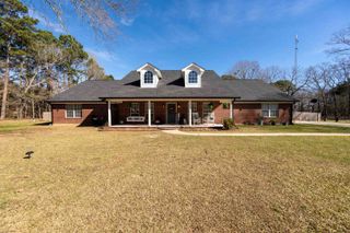 279 Rocking Chair Rd., Kilgore, TX 75662