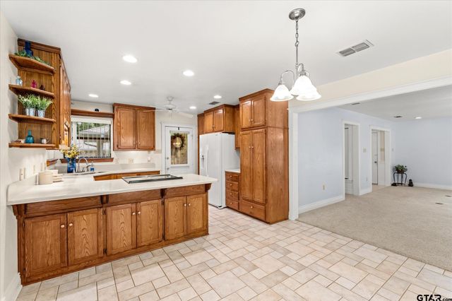 402 Shady Bend, Quitman, TX 75783