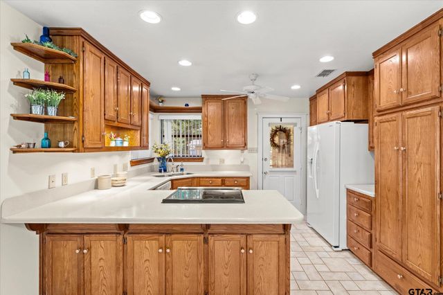402 Shady Bend, Quitman, TX 75783