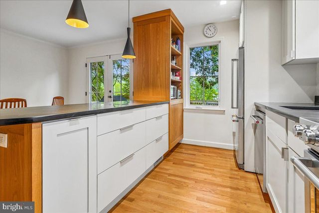 2910 UPTON ST NW, Washington, DC 20008